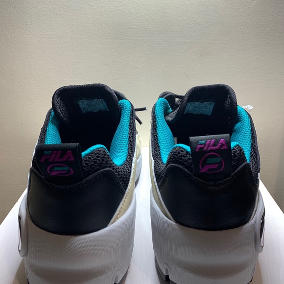 Fila - Picture 5 of 10